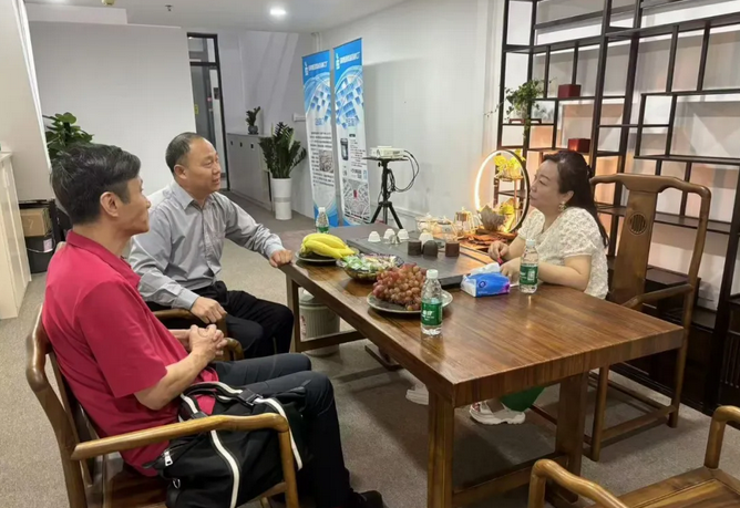 拉脫維亞粵商(shāng)會、廣東省駐拉脫維亞經貿代表處到訪